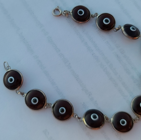 Vintage Brown Evil Eye Bracelet - Picture 4 of 5